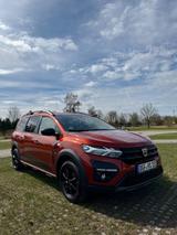 Dacia Jogger TCe 110 Extreme 5-Sitzer  1 Hand - Dacia Jogger von privat