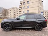 BMW X7 M50d/Voll/Pano/360/HUD/Mssg/HK - BMW X7 M50 aus 2020