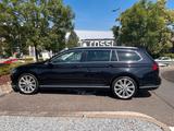 Volkswagen Passat B8 2.0 TSI DSG BMT Highline - Volkswagen Passat mit Benzin-Antrieb: Kombi, 2.8