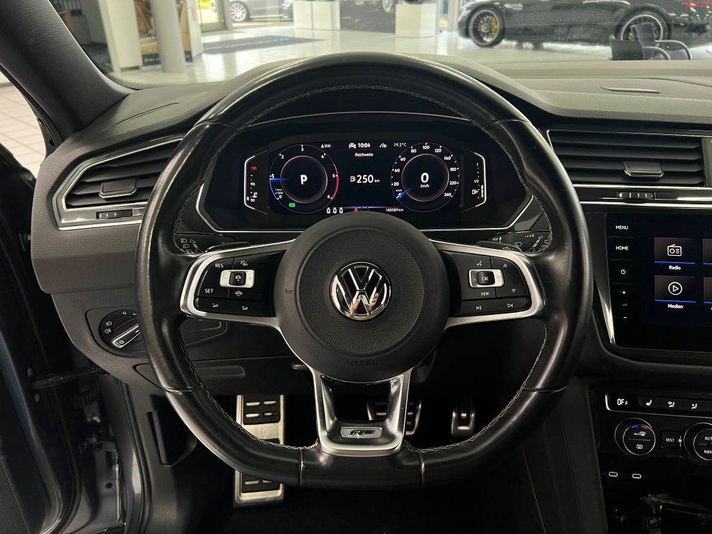 Volkswagen Tiguan Allspace 2.0TDI Highline 4Mo.*R-Line*ACC*