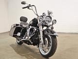 Harley-Davidson FLHRC Road King *5HD1 deutsch/Jekill&Hyde/S$S* - MOTORRAD AUS DEM JAHR 2006