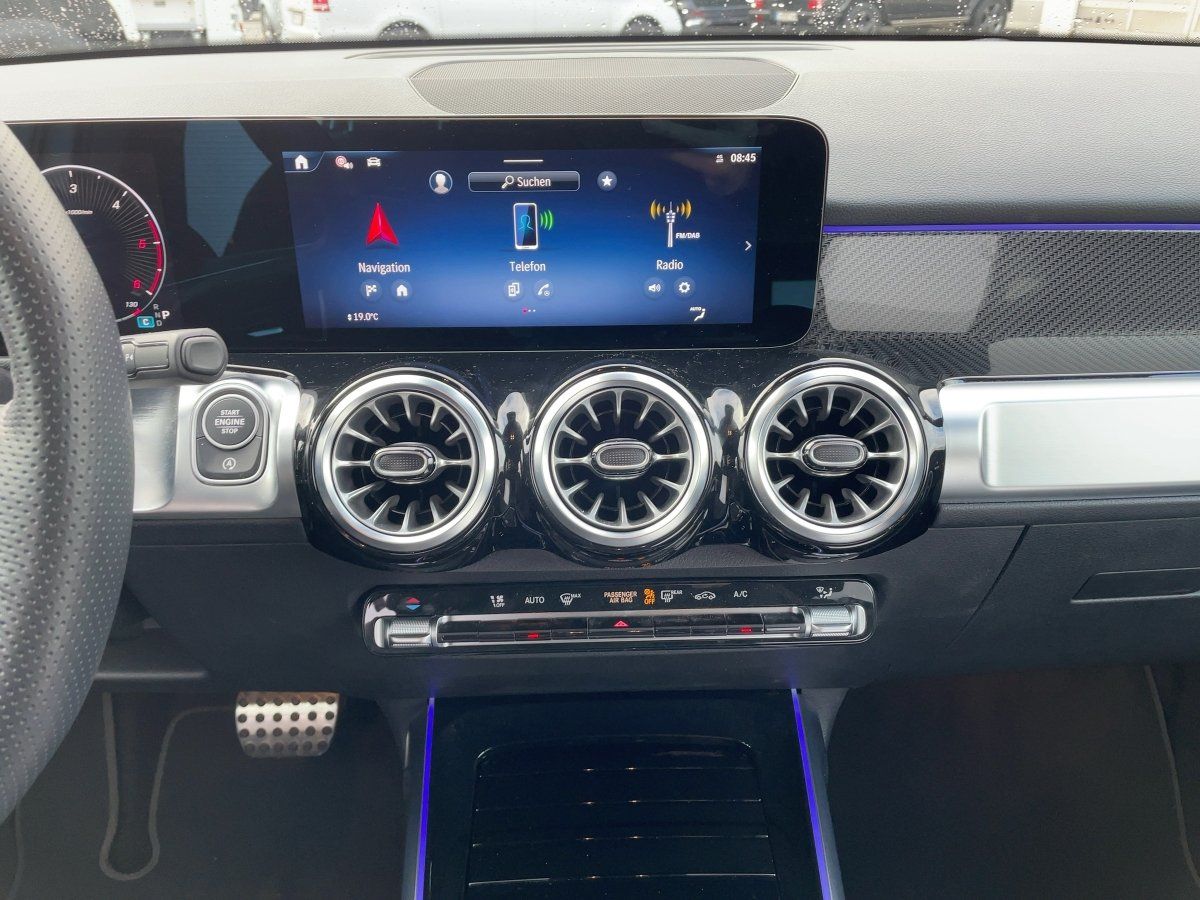 Fahrzeugabbildung Mercedes-Benz GLB 220 d 4M AMG/Night/Kamera/AHK/19''