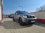 Nissan Navara - Nissan Navara mit Schiebedach