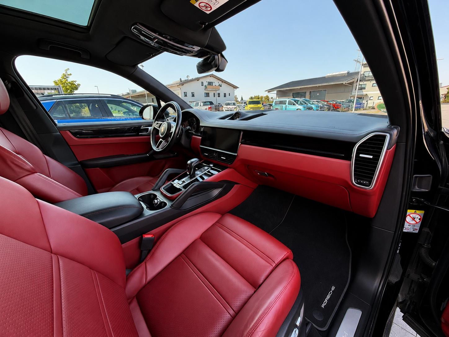 Porsche Cayenne E-Hybrid Sport Chrono Pano 21 Zoll LED
