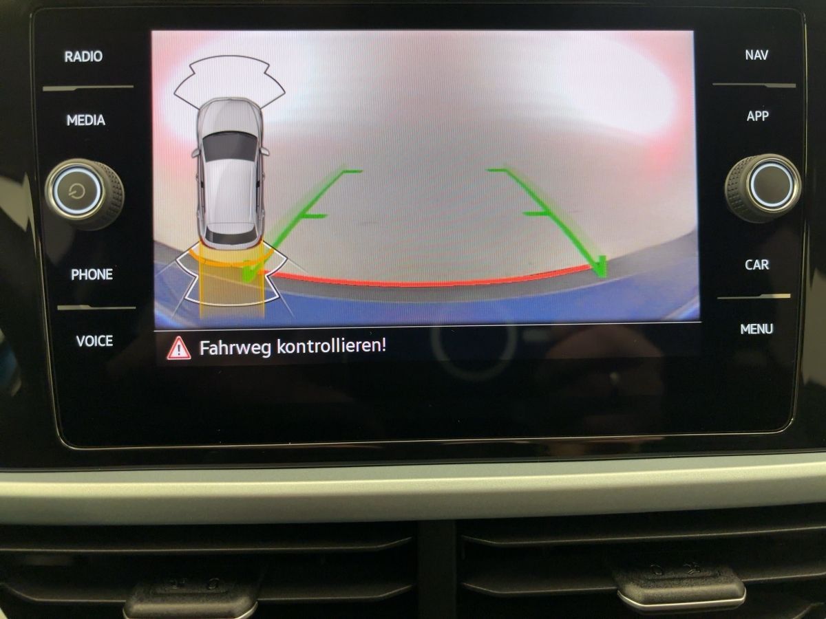 Volkswagen T-Roc - Bild 7