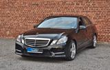Mercedes-Benz E 200 CDI AMG LINE*NAVI BIXENON AMBIENTE PDC ALU - Mercedes-Benz E 200 mit Diesel-Antrieb: Limousine