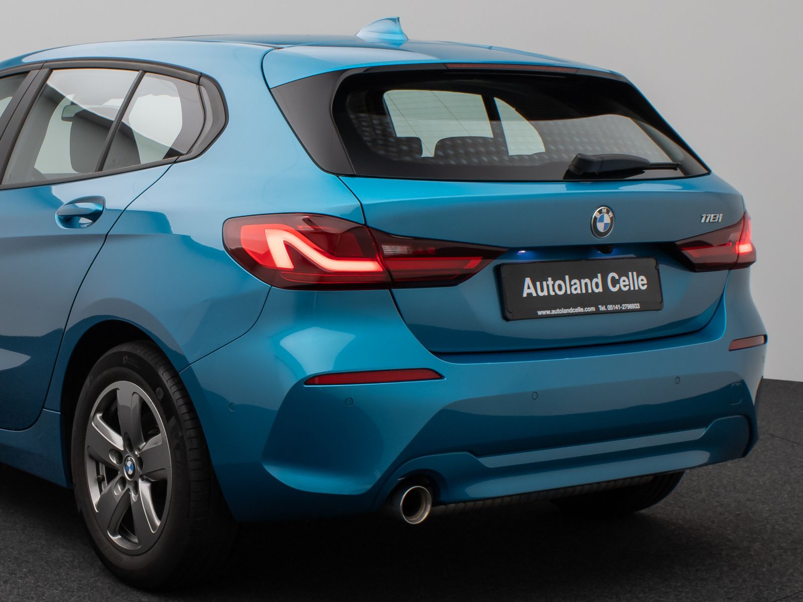 Fahrzeugabbildung BMW 118i Panorama Kamera Lenkrhzg DAB Komfort Sport