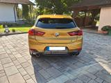 BMW X2 xDrive20i M Sport HUD PANO 8 Gang Soundsystem - BMW: Automatik, 8 Gang