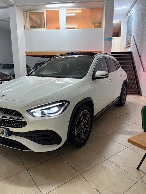 MERCEDES-BENZ Mercedes-benz GLA 220 200 d Automatic Premium