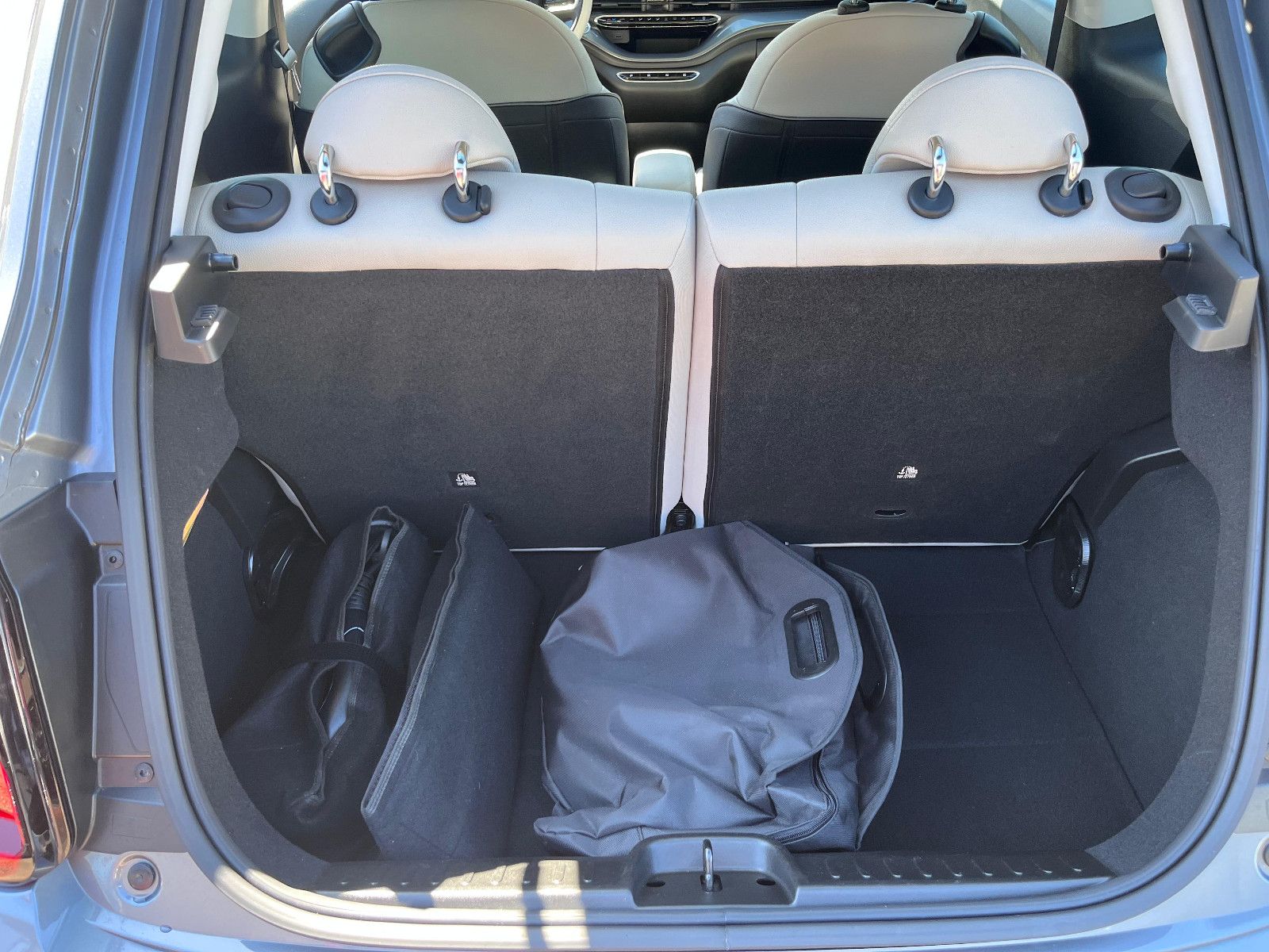 Fahrzeugabbildung Fiat 500e La Prima by Bocelli