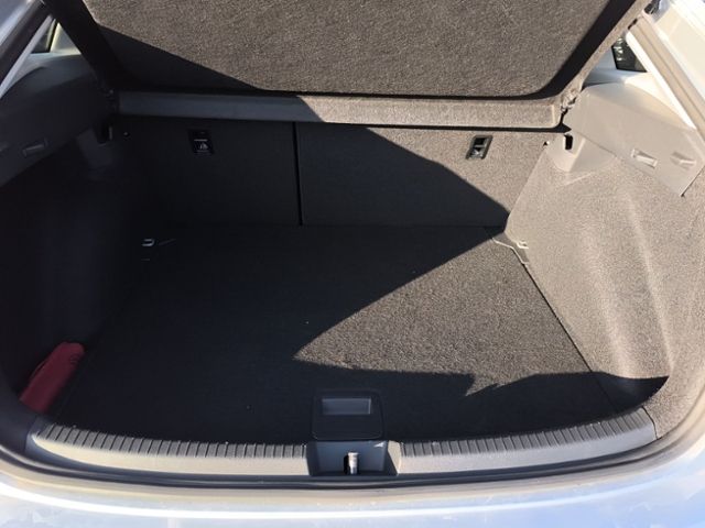 Fahrzeugabbildung Volkswagen Taigo 1.0 TSI OPF DSG Style LED-MATRIX ACC NAVI