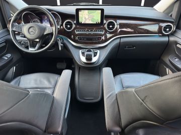 Mercedes V 250 - 12