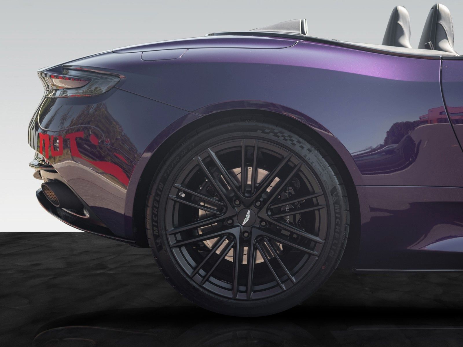 Aston Martin DB12 Volante | Storm Purple | Bowers&Wilkins foto 19