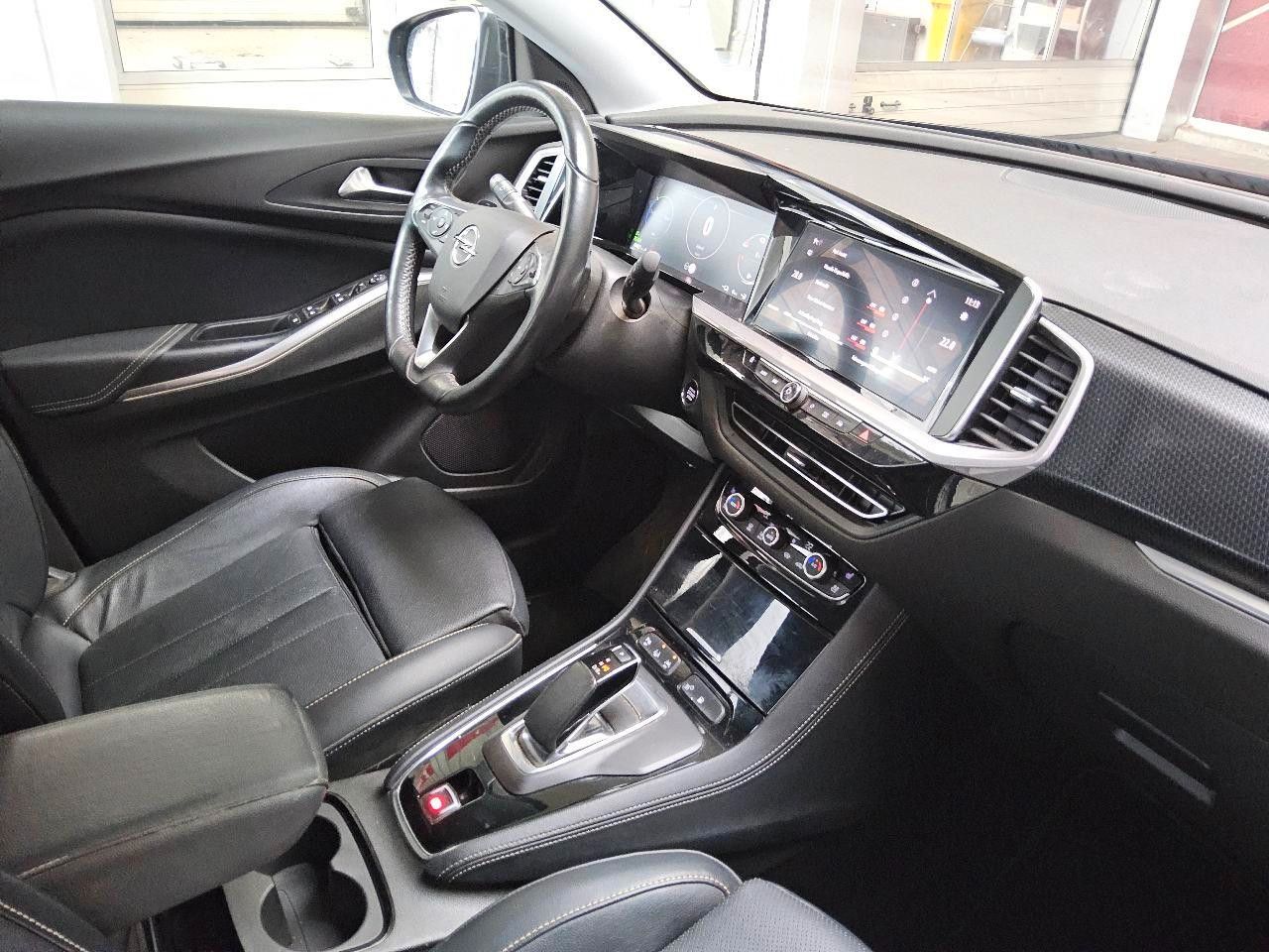 Fahrzeugabbildung Opel Grandland (X) ULTIMATE 4HYBRID NAVI/LED/360°/DAB