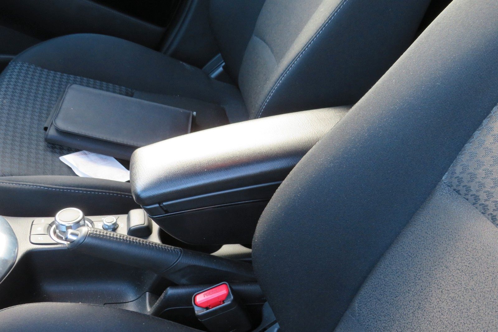 Fahrzeugabbildung Mazda KIZOKU KLIMA TELVOR PDC ALU SITZHEIZUNG u.v.m.