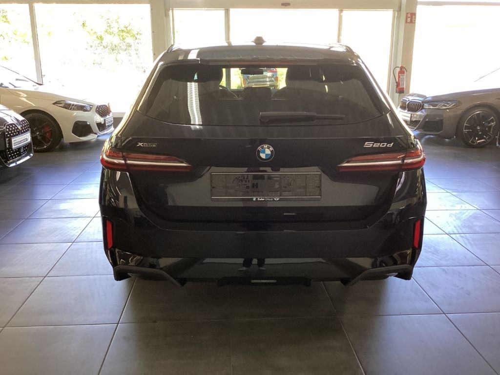 BMW 520 d xDrive Tour. M Sport 20'' AHK Pano StandHz foto 4