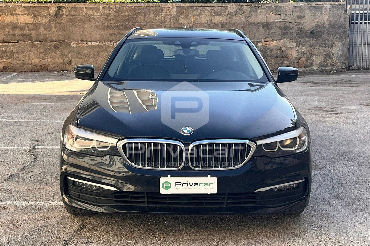BMW 520d xDrive Touring Business imagem 2
