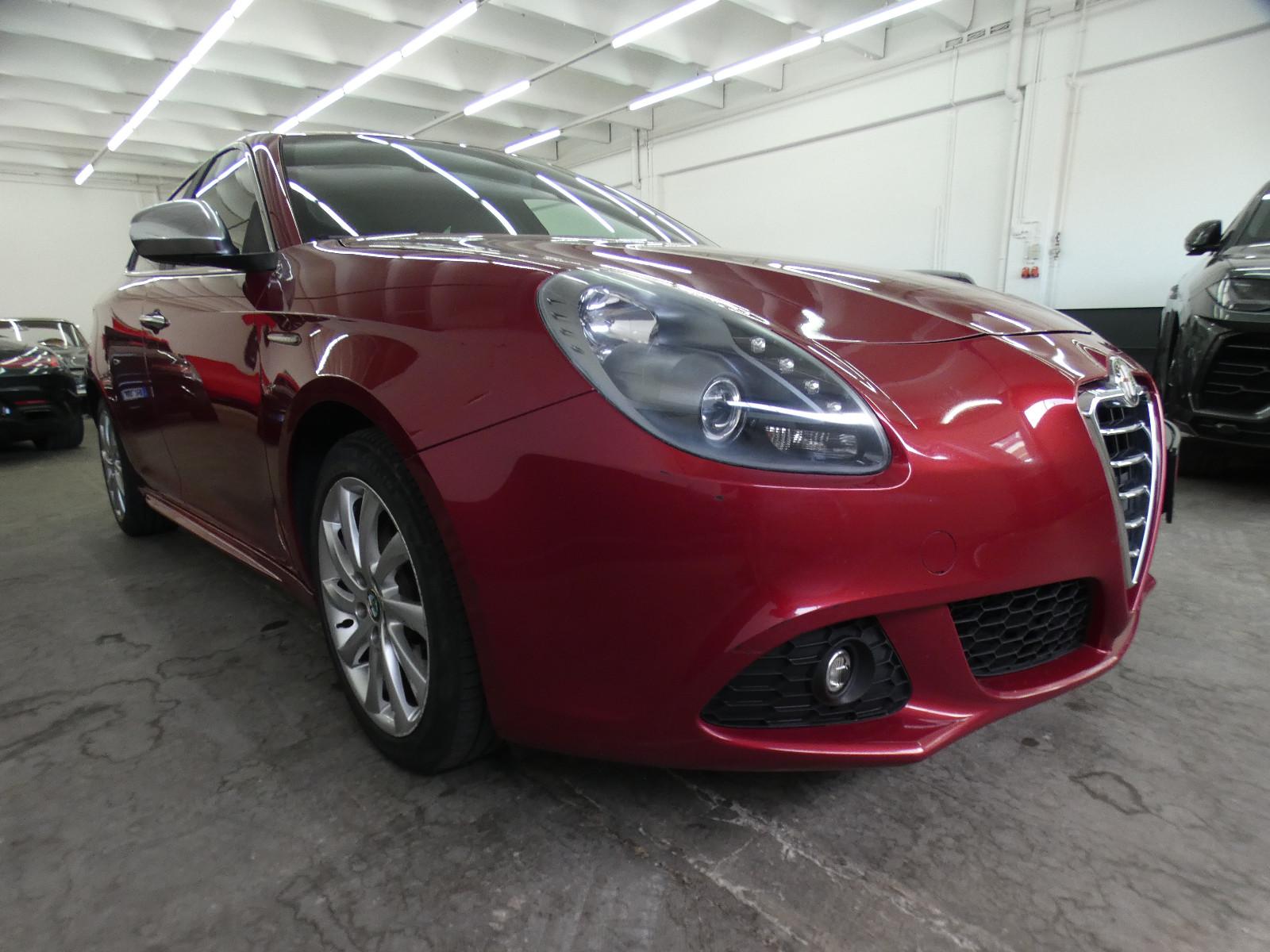 Alfa Romeo Giulietta 1.4 TB Turismo*PDC*TEMPOMAT*BLUE&ME