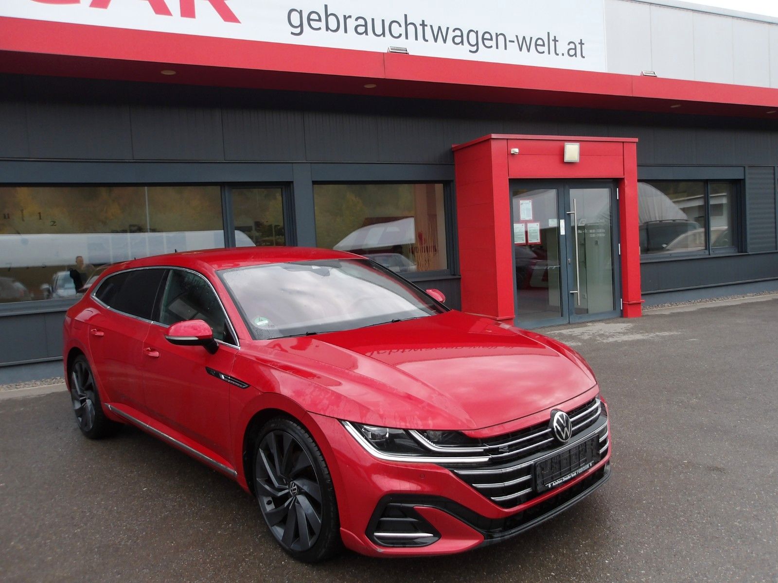 Volkswagen Arteon SB R-Line 4M. EXP € 16250.- imagem 3