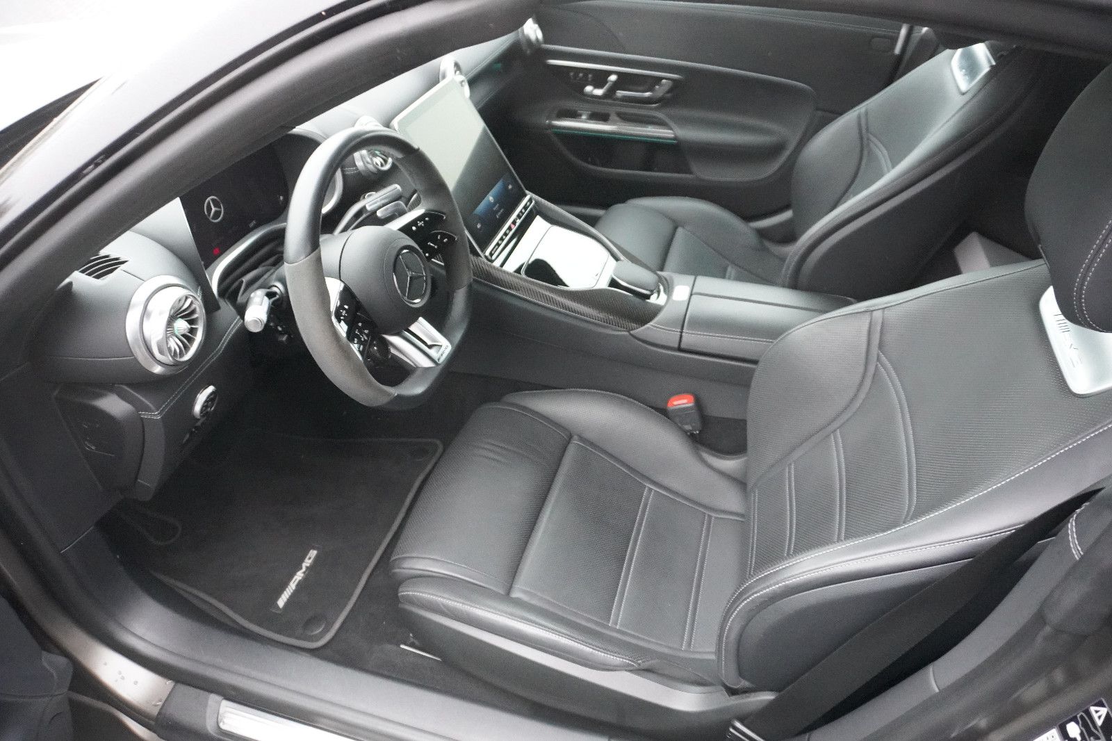 Fahrzeugabbildung Mercedes-Benz SL AMG 63 4Matic