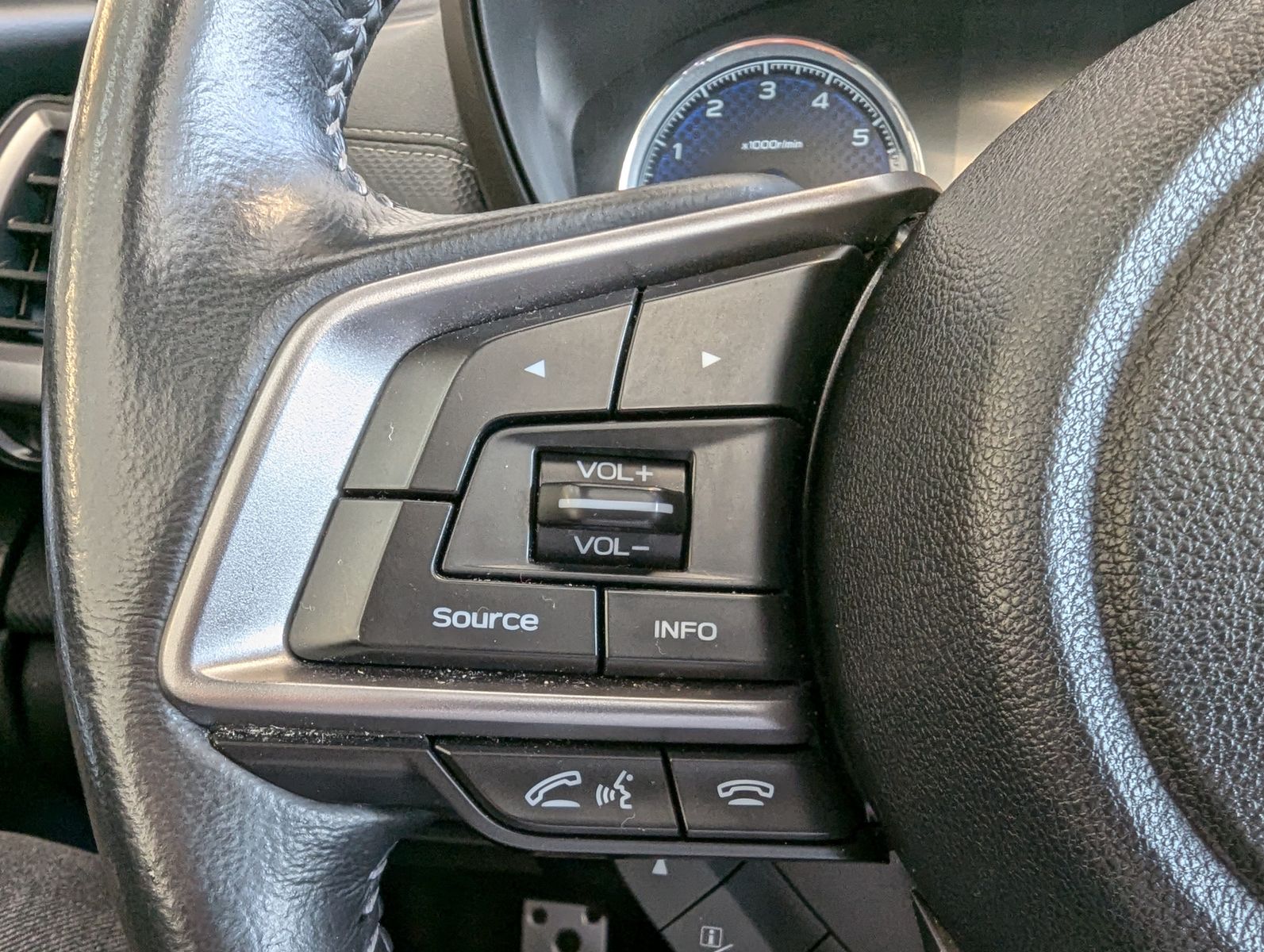 Fahrzeugabbildung Subaru Forester 2.0ie Boxer Pano LED Kamera Pano ACC