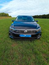 Volkswagen Passat Variant 2.0 TSI 162kW DSG BMT R-Highline - Volkswagen Passat Variant: Von Privat