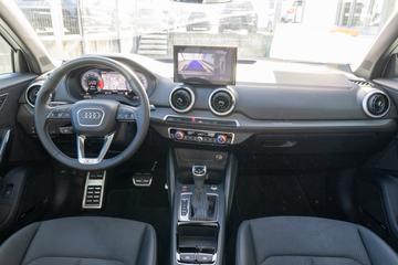2025 AUDI SQ2 — фото 2