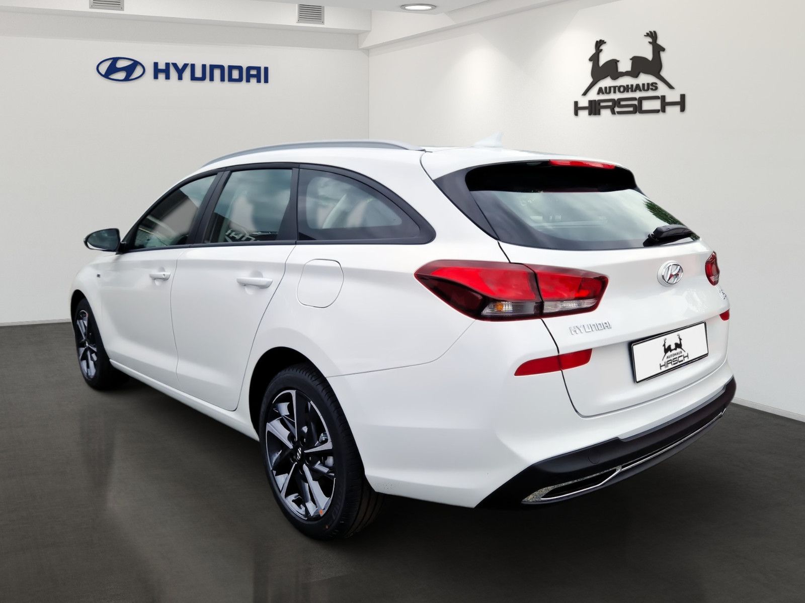 Fahrzeugabbildung Hyundai i30 FL Kombi (MJ23) 1.5 T-GDI 7-DCT (48V) TREND