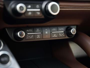 2021 Ferrari GTC4LUSSO — миниатюра 49