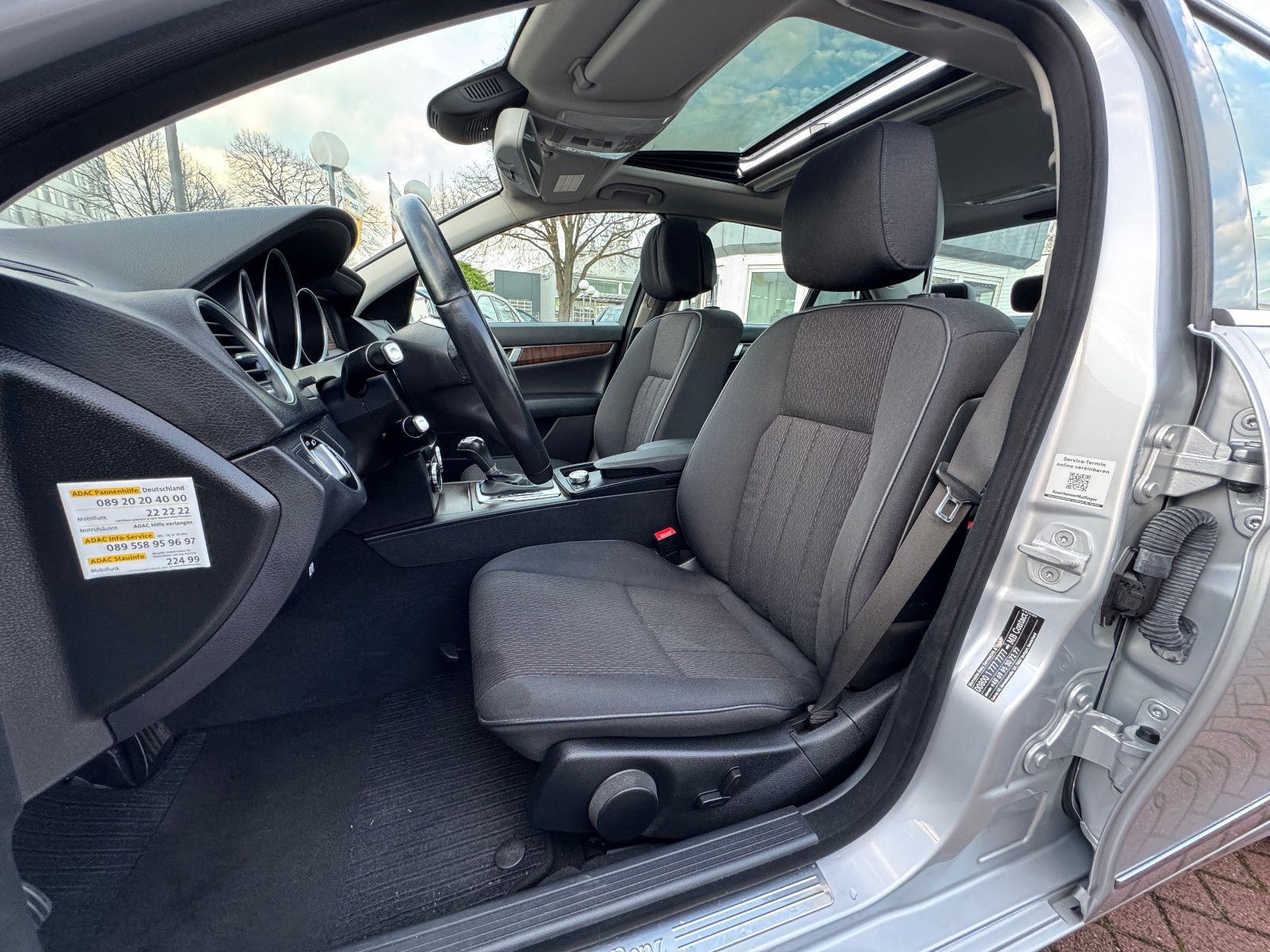 Fahrzeugabbildung Mercedes-Benz C 200 BE 7GT ELEGANCE NAVI ILS AHK SPORT 18 ALU