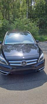 Mercedes-Benz B 200 BlueEFFICIENCY - - Mercedes-Benz B 200 in Bremen