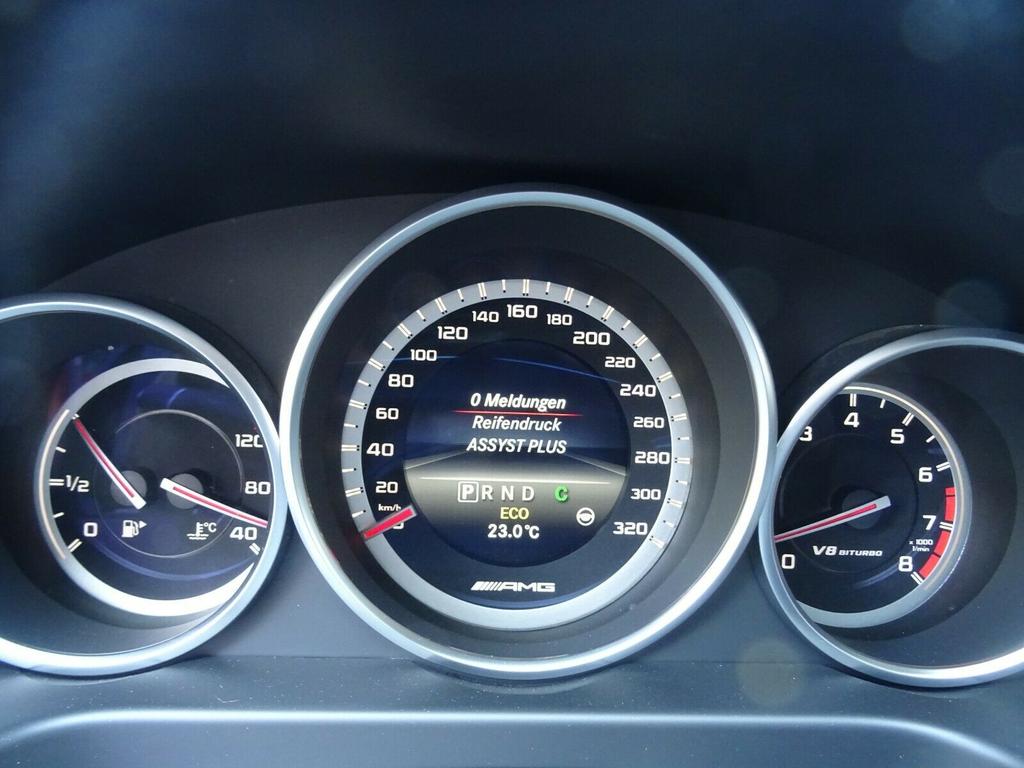 Mercedes-Benz E 63 AMG