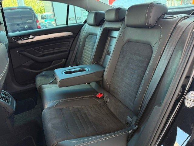Fahrzeugabbildung Volkswagen Passat lim. Elegance 1.5l 150PS Navi/PDC/LED!