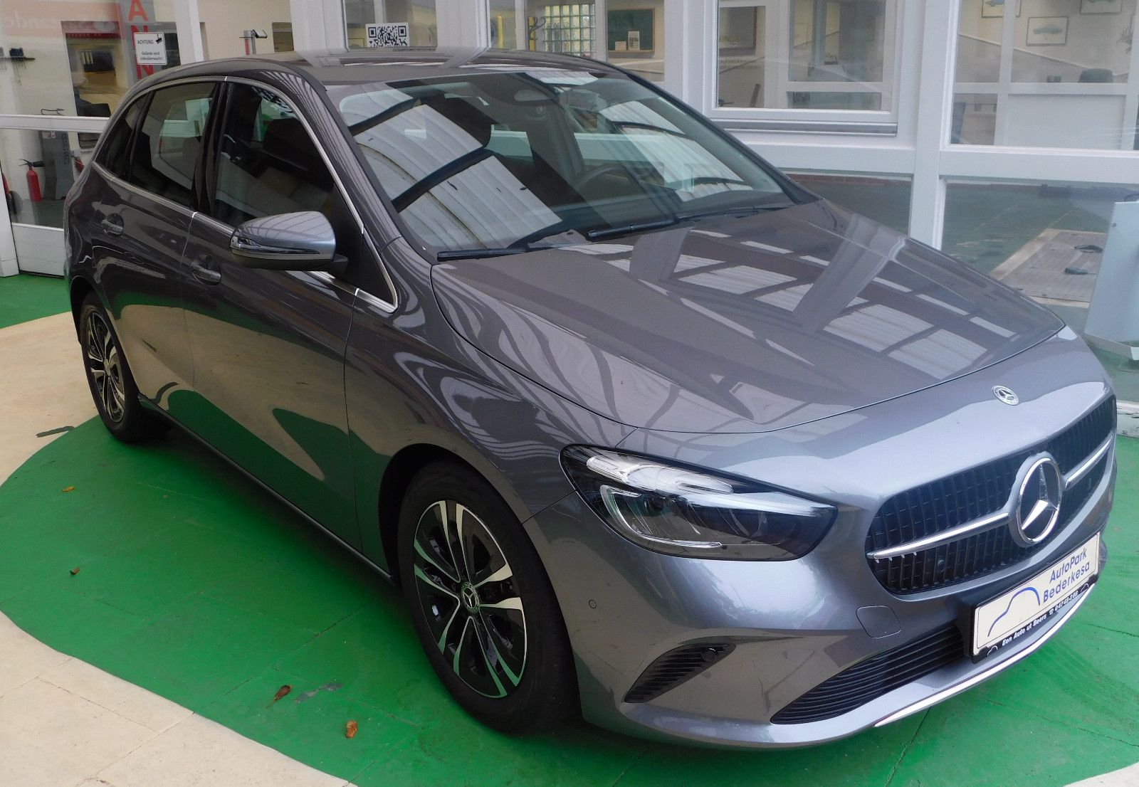 MERCEDES-BENZ B 180 DCT Mild Hybrid Progressive LED AHK