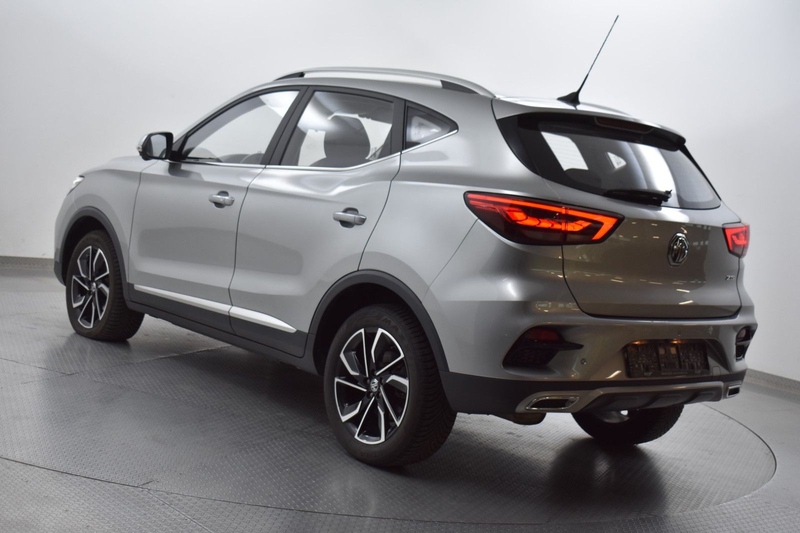 MG ZS 1.0 Aut. Comf NAVI+LEDER+LED+SHZ+DAB+360° - Image 5