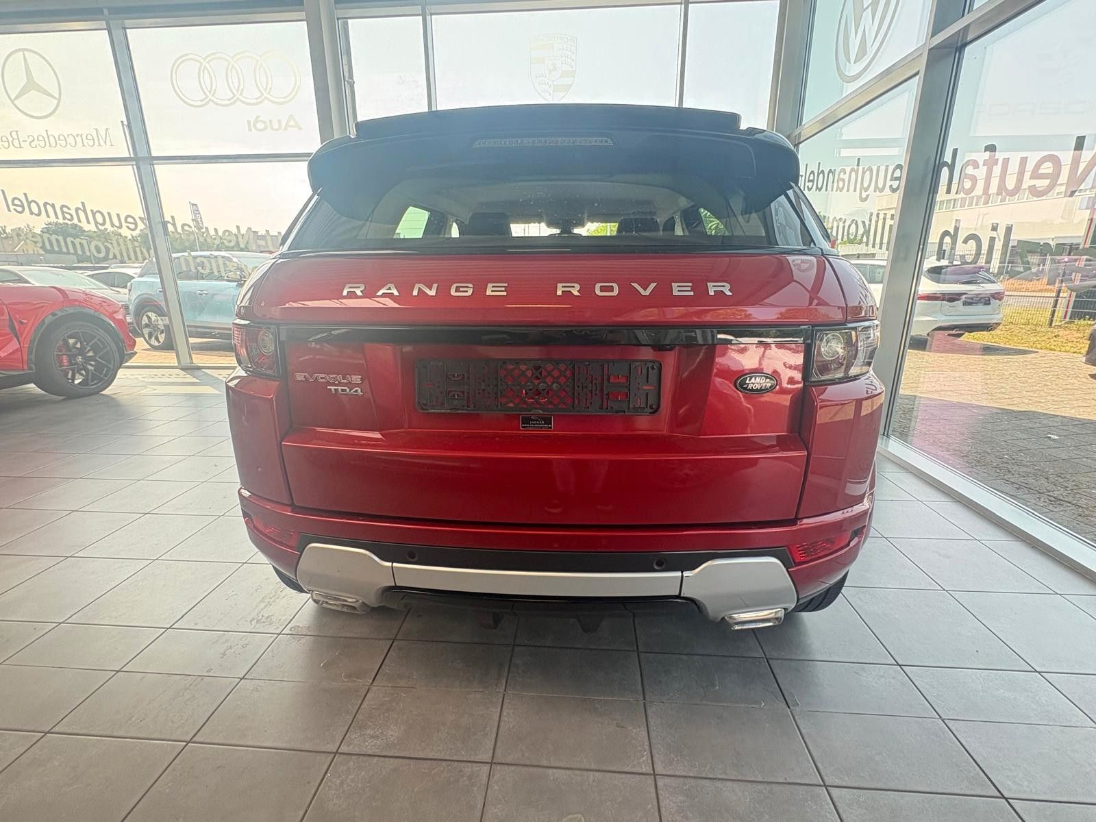 Fahrzeugabbildung Land Rover Range Rover Evoque Prestige. leder.Original 30TK