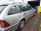 Mercedes-Benz C 240 T CLASSIC Classic - Mercedes-Benz C 240 in Frankfurt (Main)