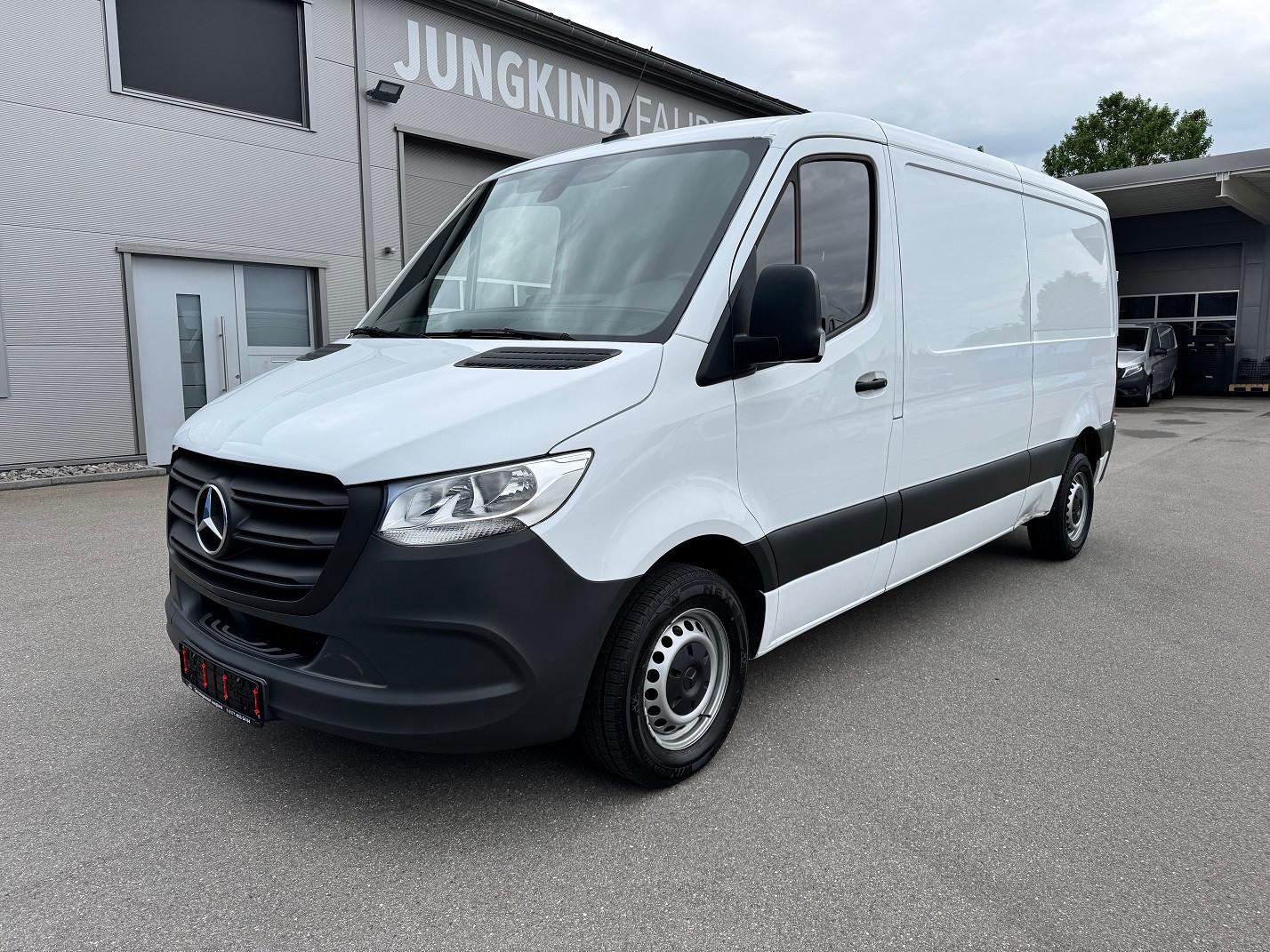 Mercedes-Benz Sprinter 215 CDI Flach Lang Klima FWD