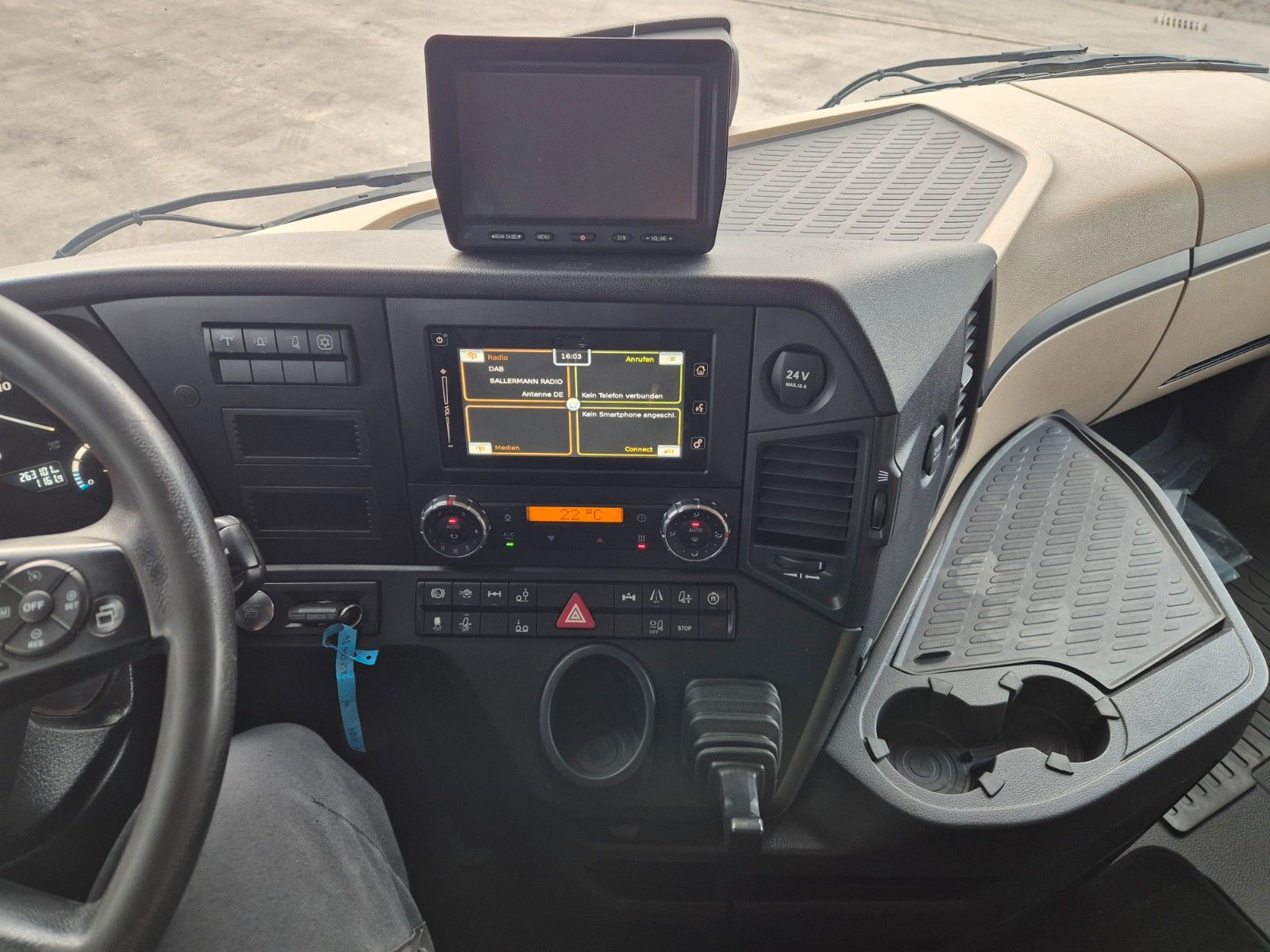 Fahrzeugabbildung Mercedes-Benz Arocs 2548 L 6x2/4 HAD Palfinger T20A AHK