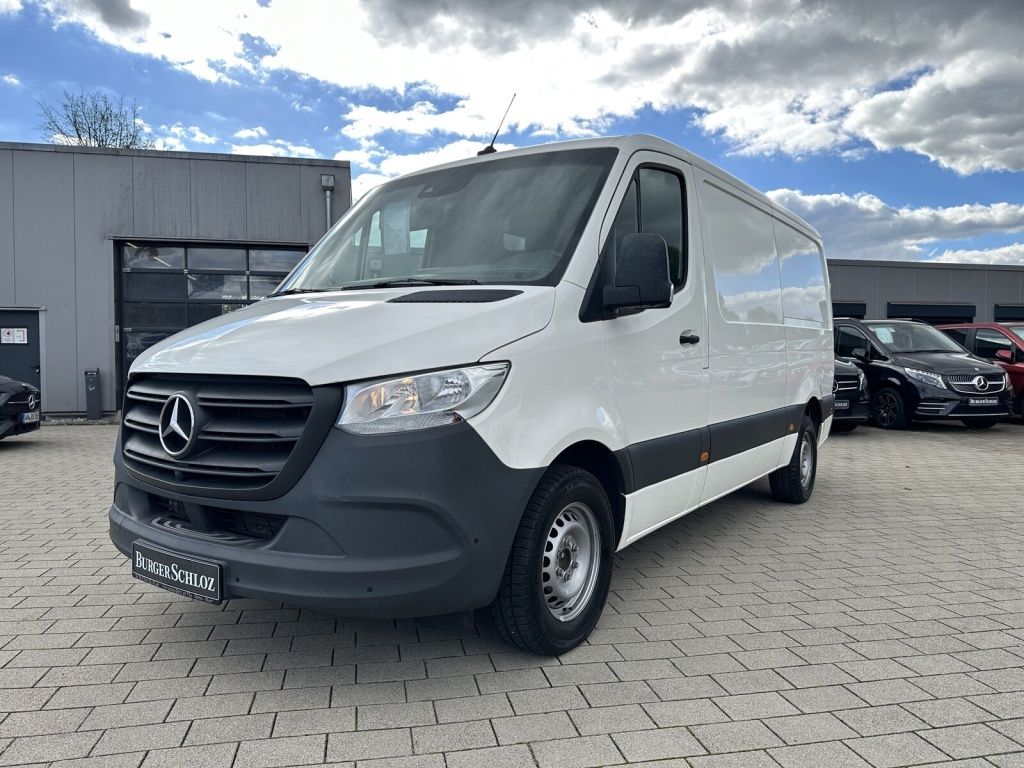 Image of Mercedes-Benz Sprinter