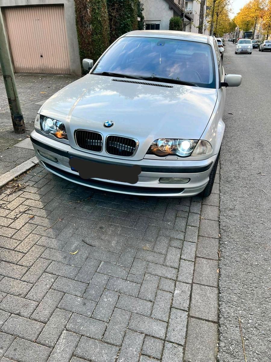 BMW 318