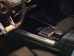 Fahrzeugabbildung Mercedes-Benz GLA 45 S AMG 4M+ (PANO/SZ-LÜFT/PERF-ABGAS/DRIVER