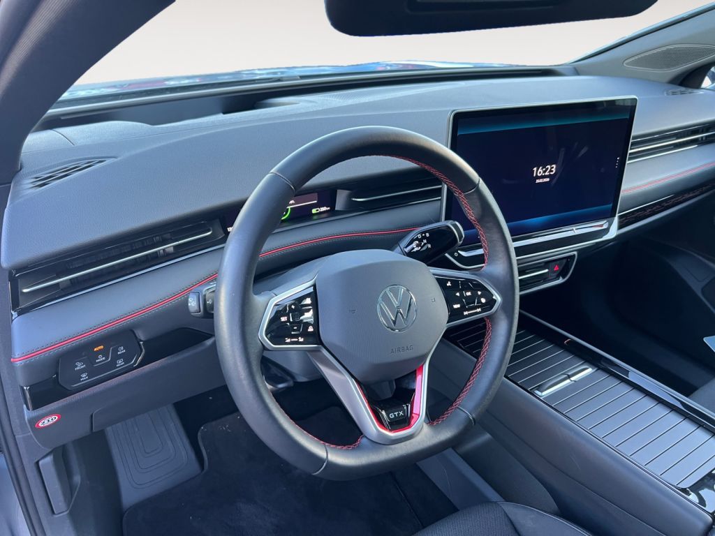 Fahrzeugabbildung Volkswagen ID.7 Tourer 4Motion GTX DCC Easy Open