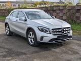 Mercedes-Benz GLA 180 7G-DCT FACELIFT | LED | Leder | Keyless - Mercedes-Benz GLA 180 in München