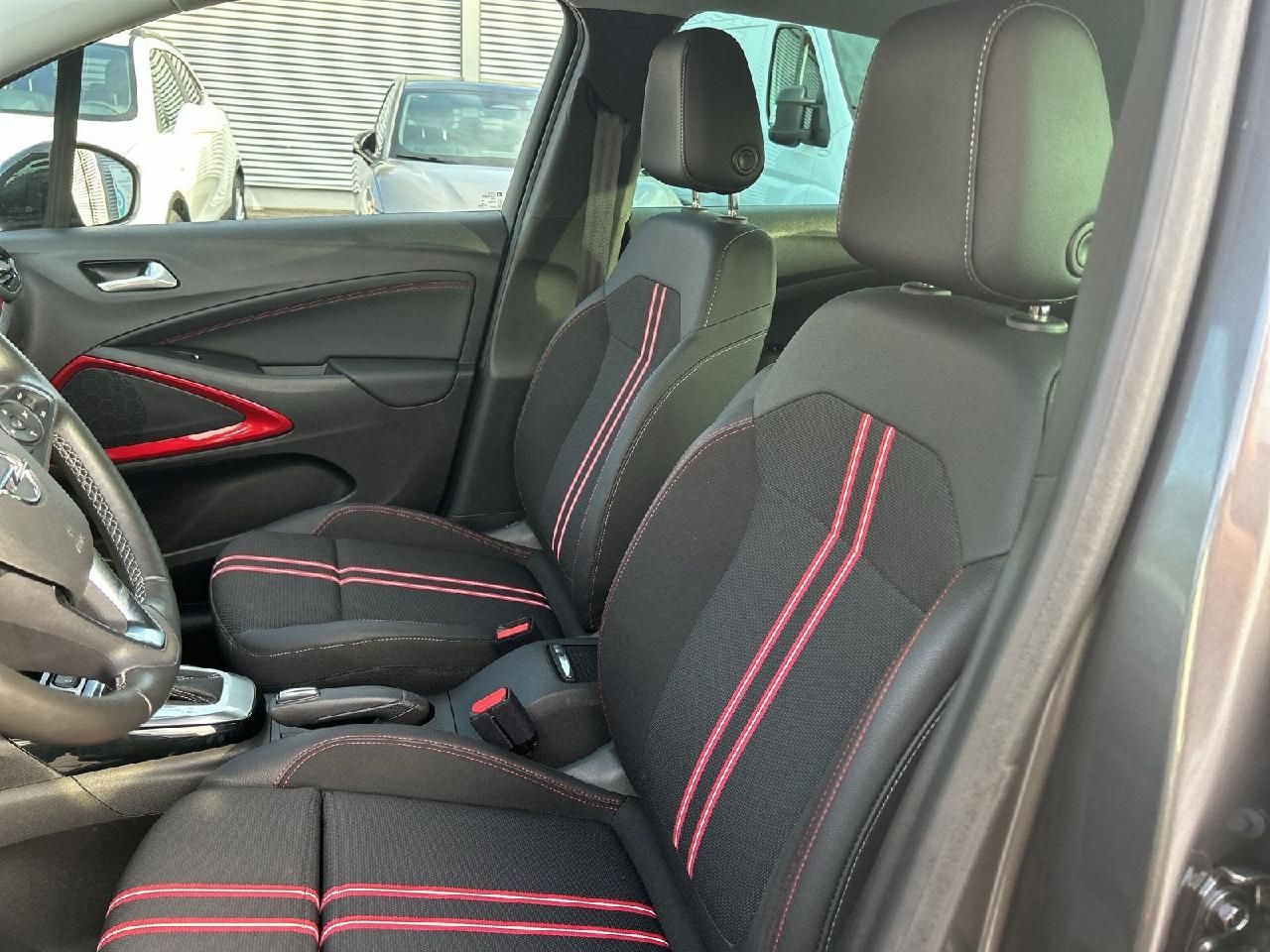 Fahrzeugabbildung Opel Crossland GS Line, AHK, Allwetter