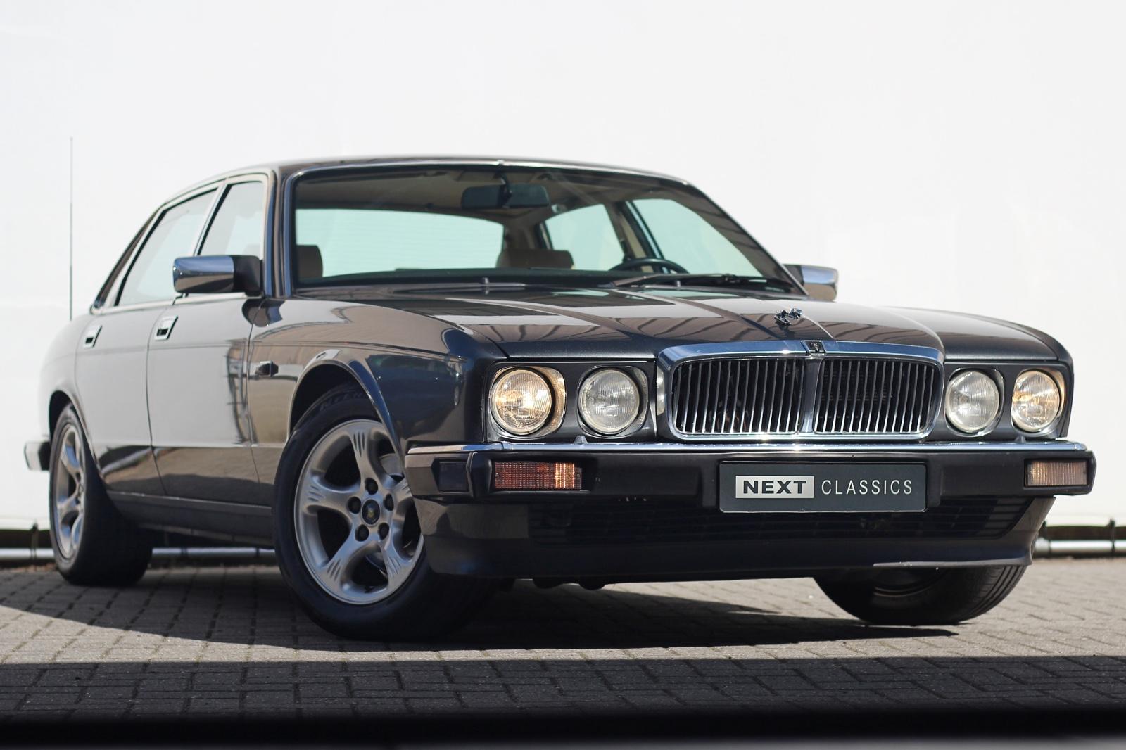 Jaguar XJ40 Sovereign | NEU | Elektr. seats | Cruise