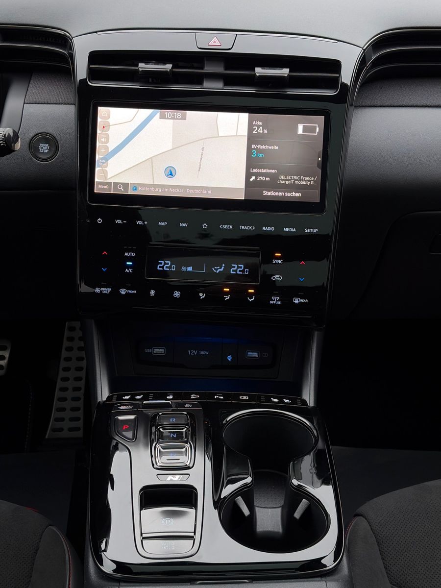 Fahrzeugabbildung Hyundai Tucson 1.6 T-GDI N-Line PHEV 4WD 360° ACC LHZ