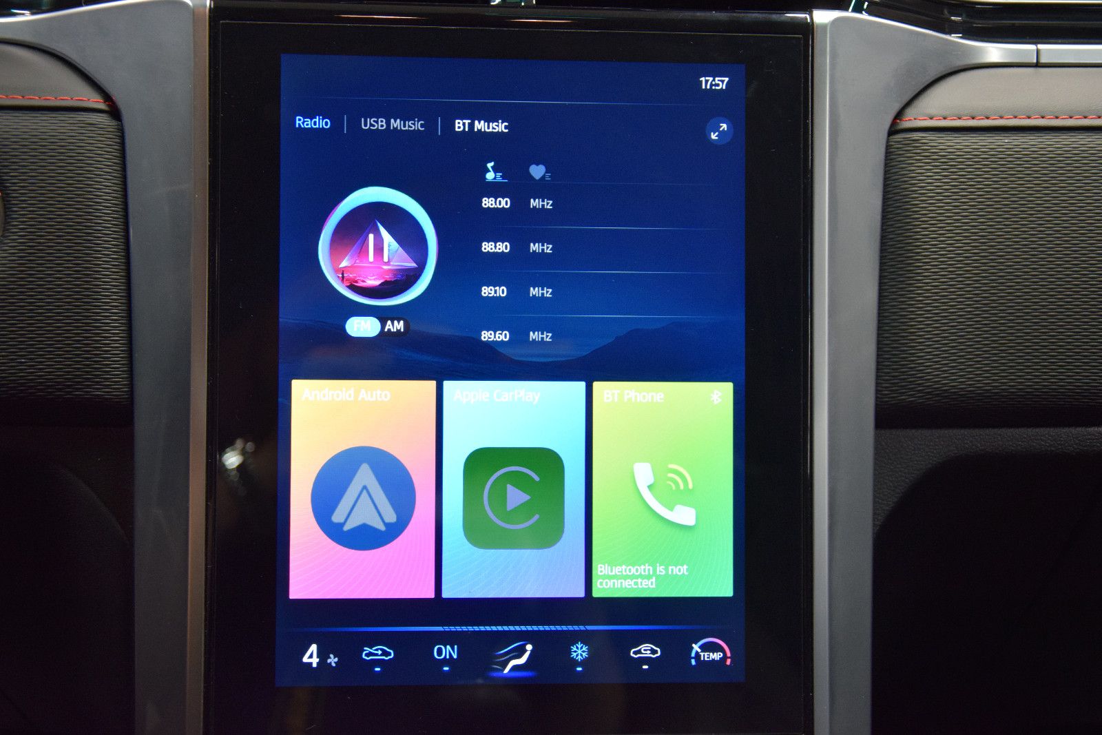 Fahrzeugabbildung JAC T8 Pro 360° CarPlay Keyless AHK Tempomat