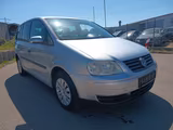 Volkswagen Touran 1.9 TDI 74kW Basis - Volkswagen Touran: Basis