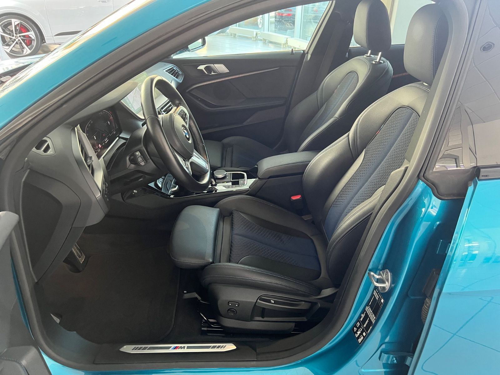 Fahrzeugabbildung BMW 2 Gran Coupe 220 d xDrive M Sport *SONDERLACK*